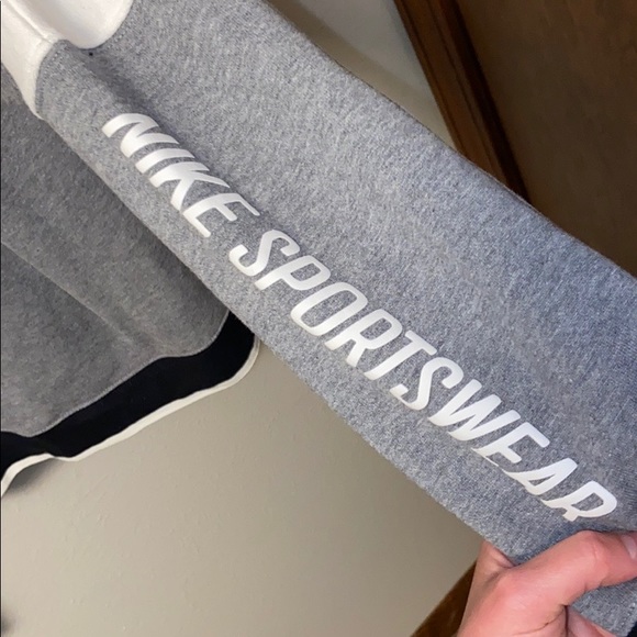 Nike pull over - Picture 4 of 5